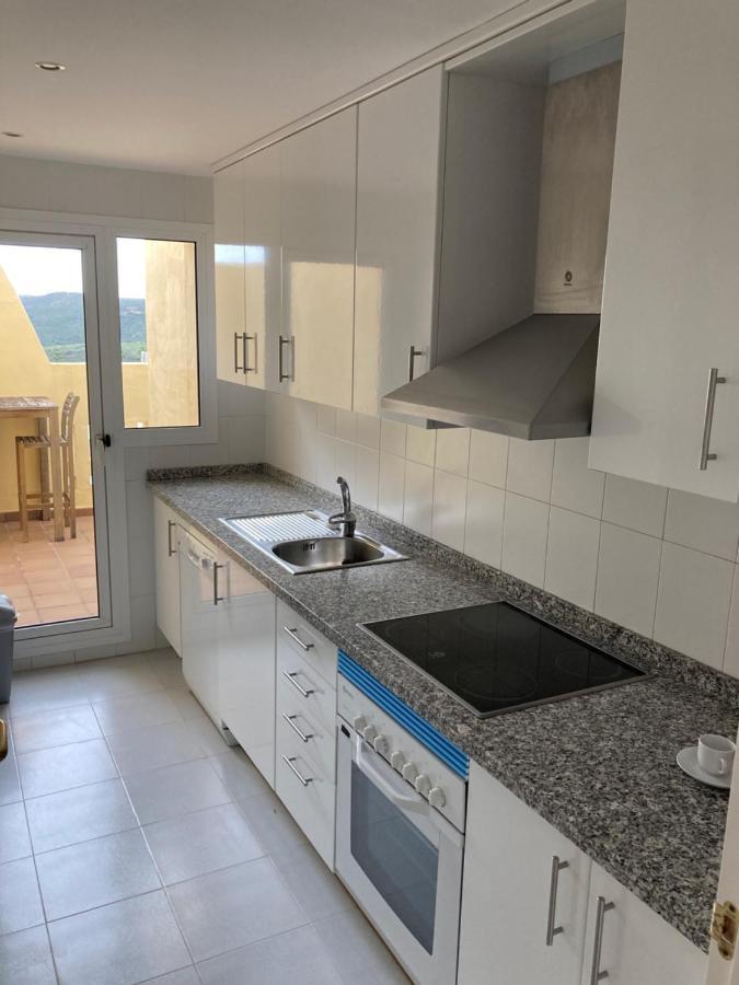 2 Bed Penthouse Apartment Manilva Eksteriør billede