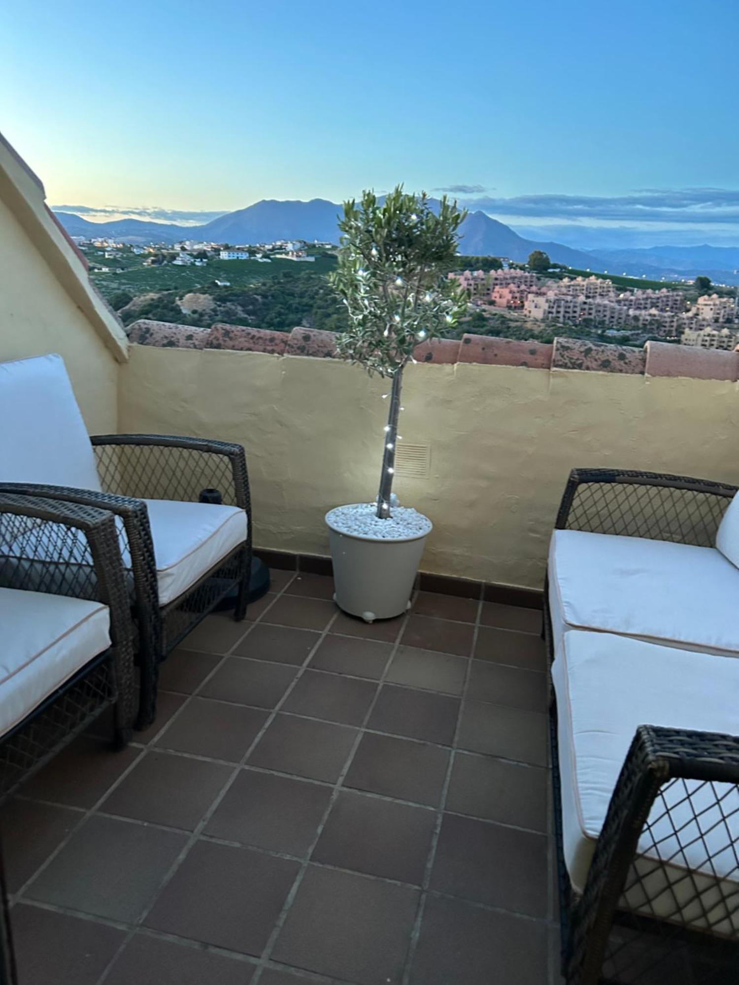 2 Bed Penthouse Apartment Manilva Eksteriør billede